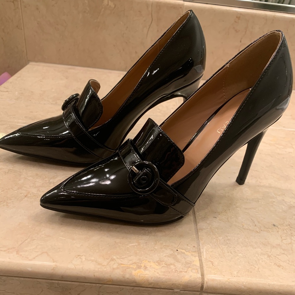Patented Faux Leather Pointy Toe Pump